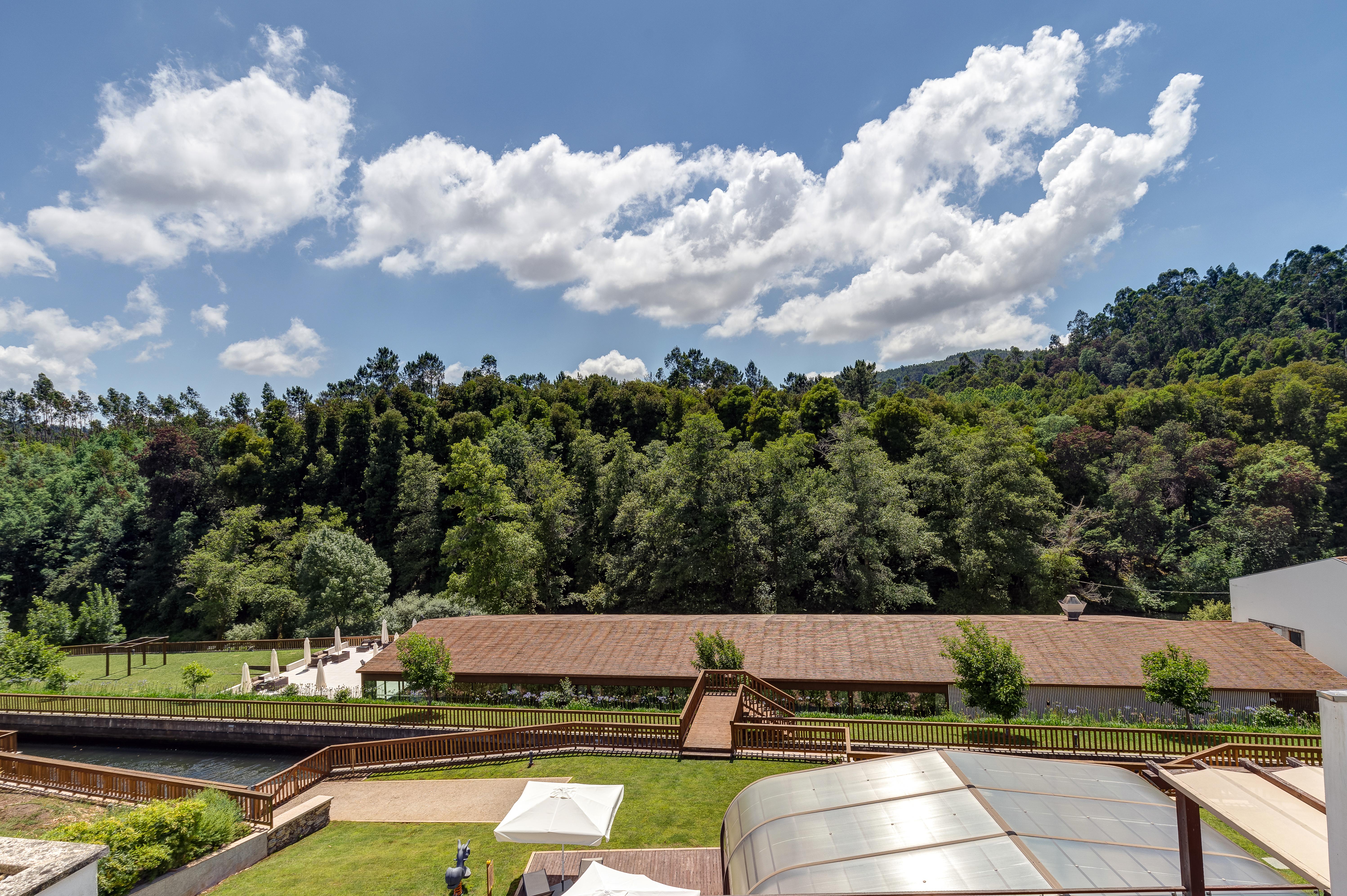 Hotel Rural Vale Do Rio Oliveira de Azemeis Exterior photo