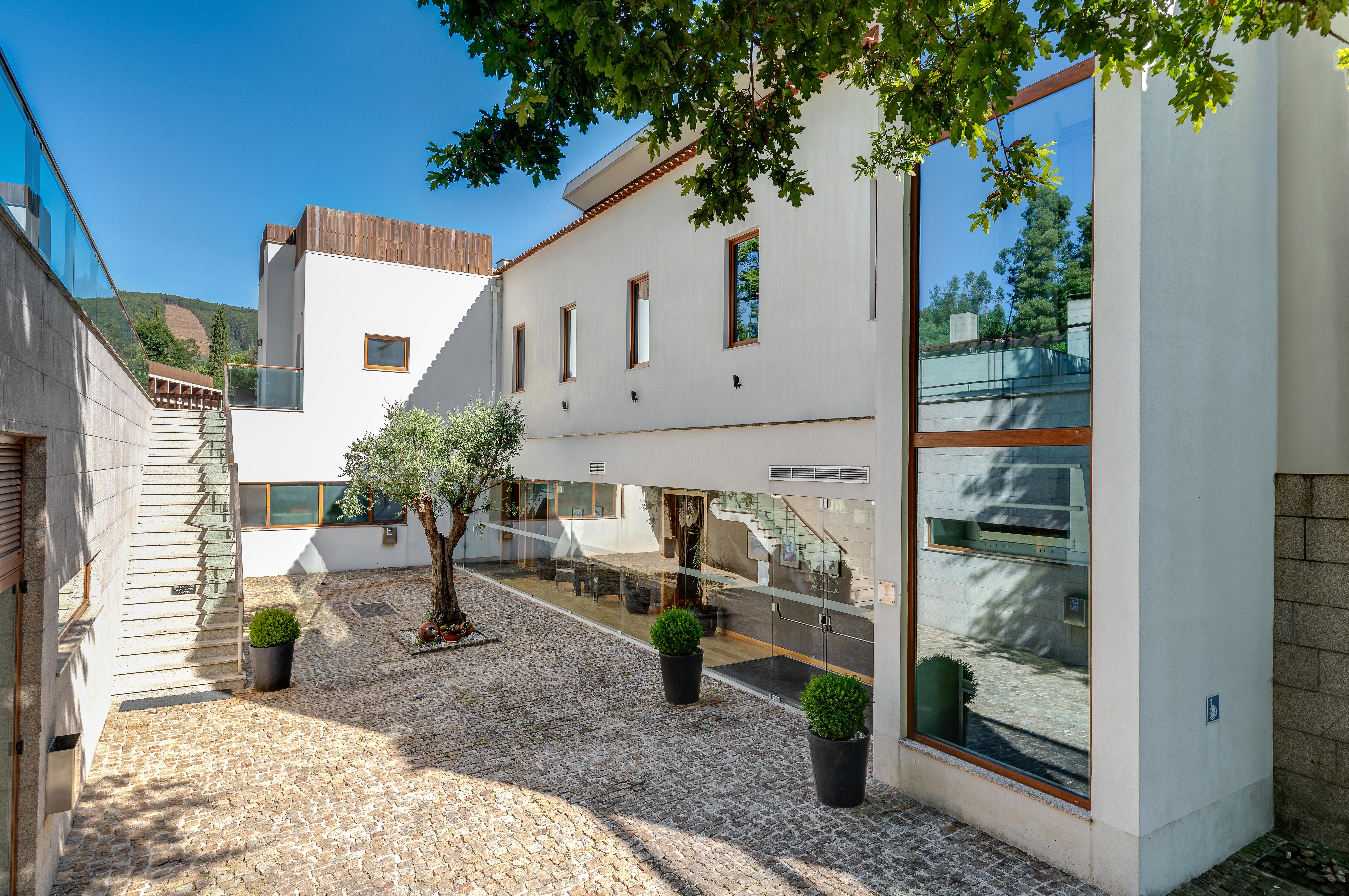 Hotel Rural Vale Do Rio Oliveira de Azemeis Exterior photo